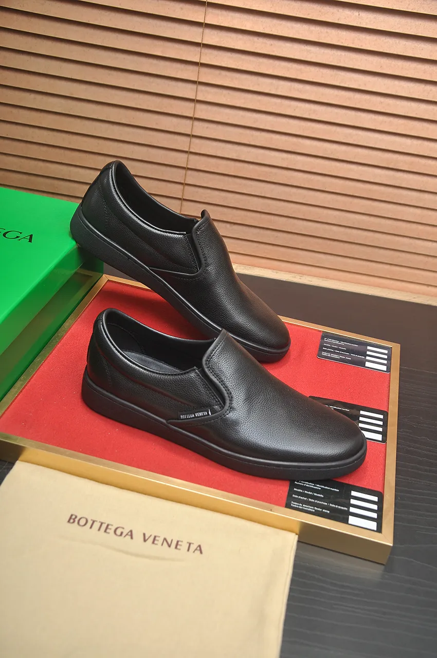 Men's shoes💰540💶【BV】Official website men's shoes👊🏻Cow leather braid🔰Cow leather lining rubber outsole🔲Counter 1:1 quality The identity of every successful man🍃The upper and solemn feet🚶🏻🚶🏻High-end custom counter original replicas📯Imported cowhide purely hand-woven🐂The last will not change regardless of wind or rain🔘Stand the verification of time🔍️Code number: 39-45 (45 custom-made)